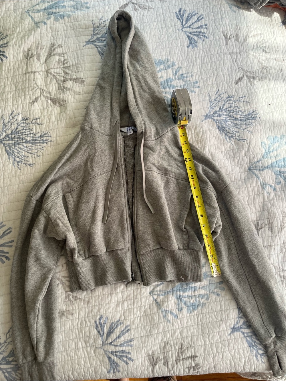 JoyLab Light Gray Hooded Cropped Sweater